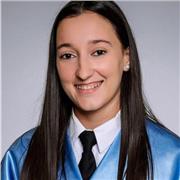 Graduada en matemáticas y estudiante de magisterio en la universidad de Zaragoza